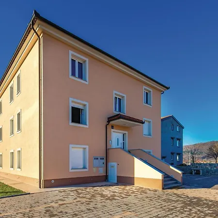 Apartament In Calvle With Wifi Čavle