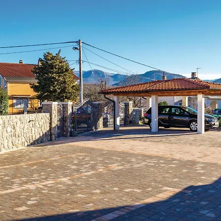 Nice In Calvle With Wifi Apartment